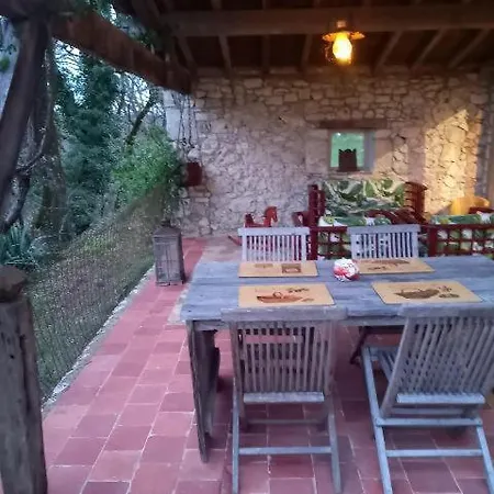 L' Embrassement Le Luquet Beauzeil 82 * Saint-Beauzeil