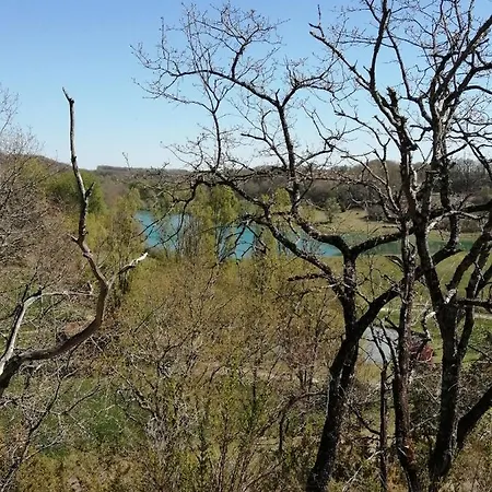 L' Embrassement Le Luquet Beauzeil 82 * Saint-Beauzeil