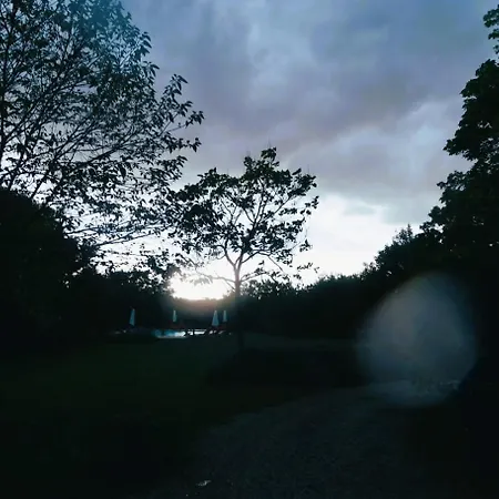 L' Embrassement Le Luquet Beauzeil 82 Casa de Férias