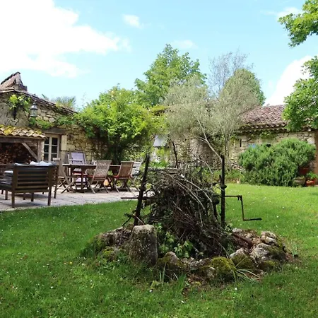 L' Embrassement Le Luquet Beauzeil 82 Casa de Férias *